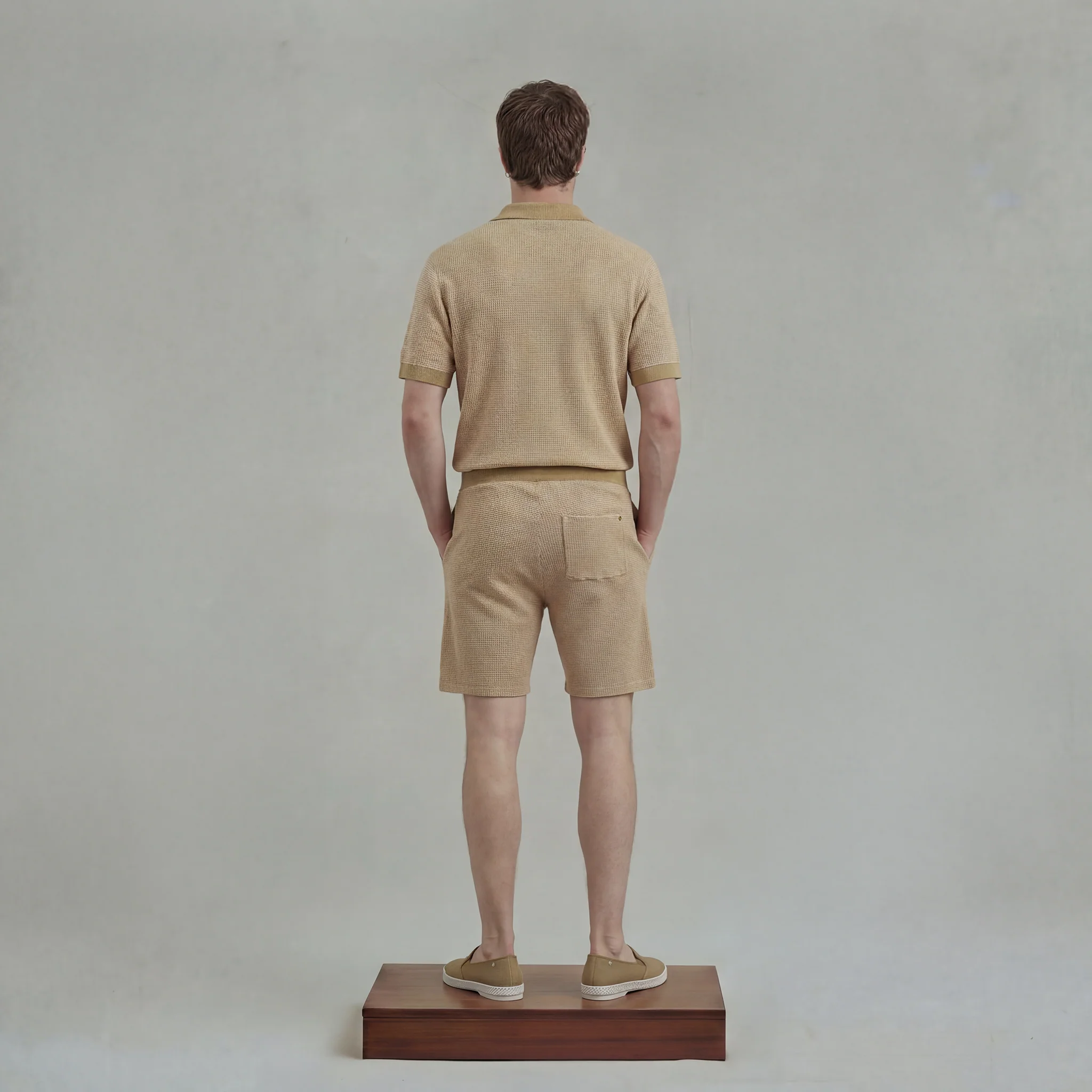 Short bicolore avec lien de serrage - Image 4